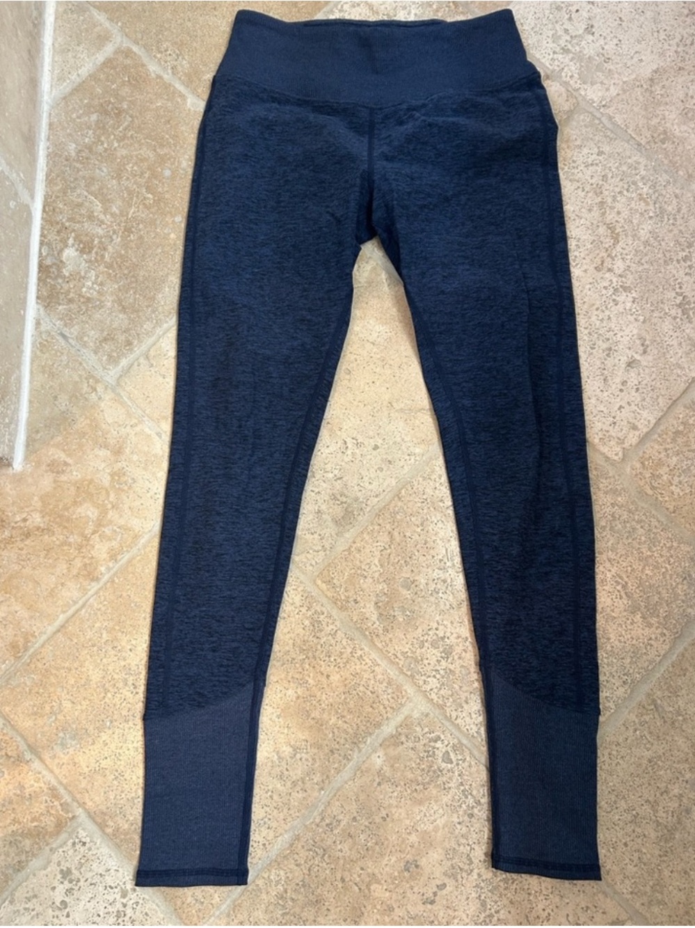 Alo Yoga High Waist Lounge Leggings in a beautiful rich navy heather M